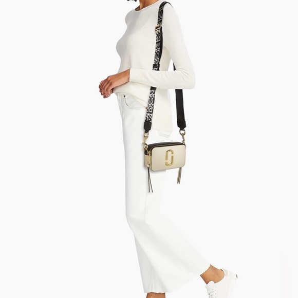 Marc Jacobs The Snapshot Bag Cream and Black Crossbody NWT - Picture 8 of 9